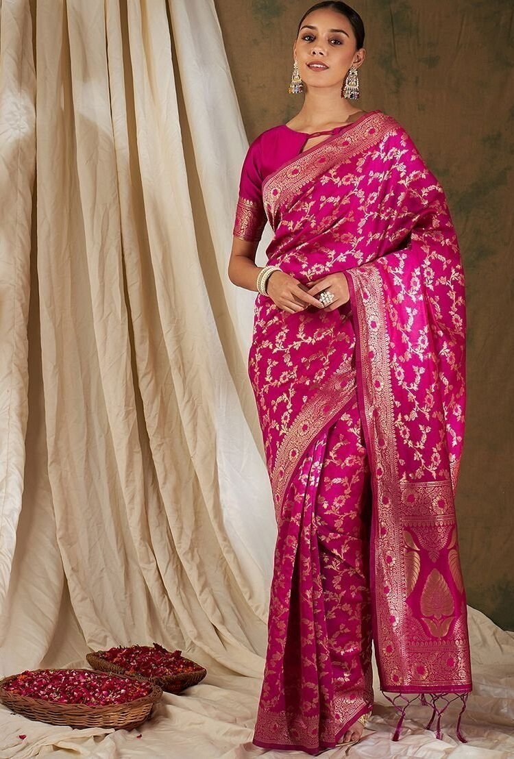 Pink Woven Floral Work Banarasi Silk Saree Set
