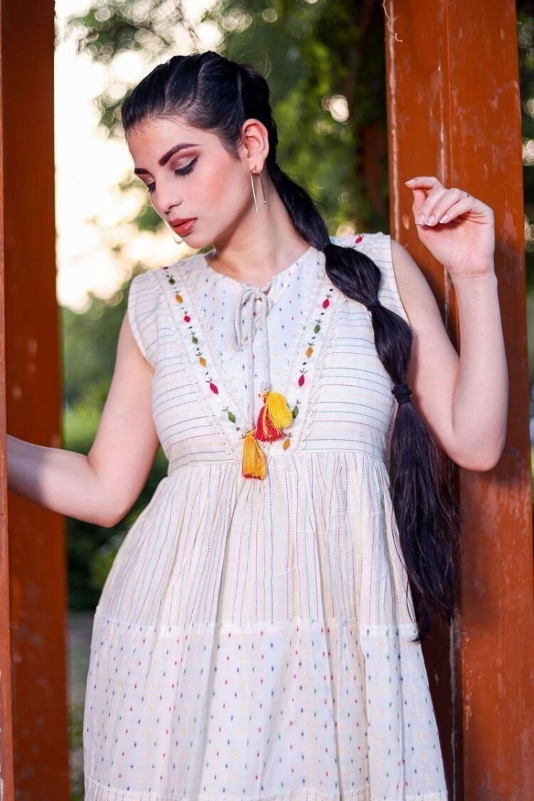 aayaav10_100002-a.jpg