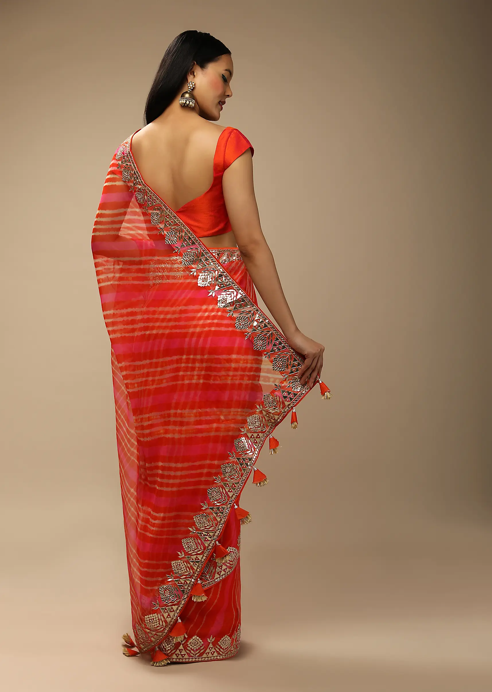 Orange And Fuchsia Dual Toned Saree In Organza With Lehariya Print And Gotta Patti Embroidered Geometric Floral Border - Image 4