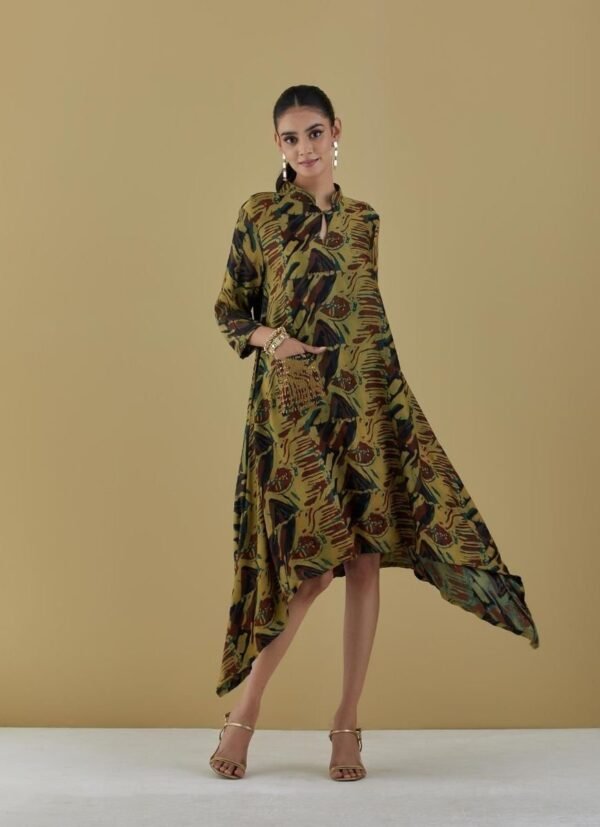 Dry Heena Green Tunic With Embroidered Pocket