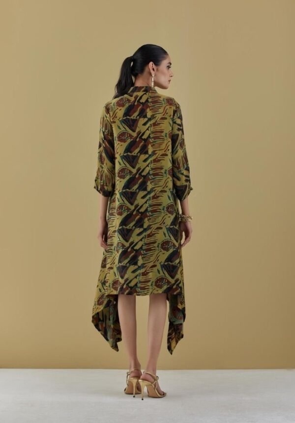 Dry Heena Green Tunic With Embroidered Pocket - Image 6