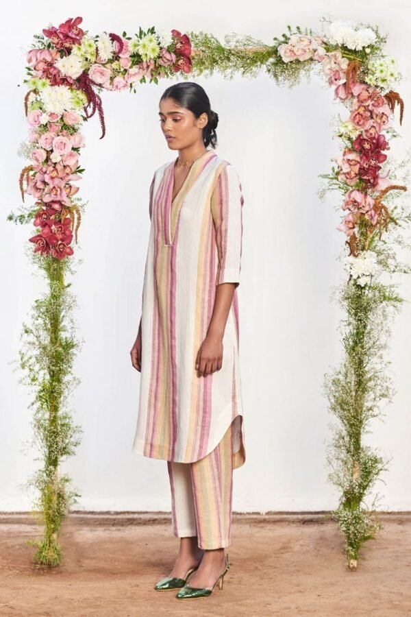 Bahaar Linen Burdwan Kurta Set - Image 3