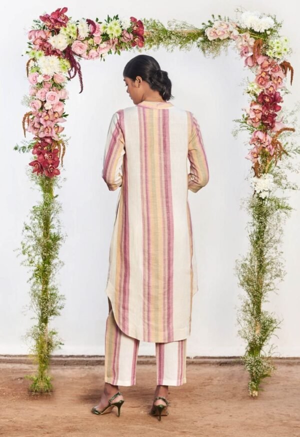 Bahaar Linen Burdwan Kurta Set - Image 4